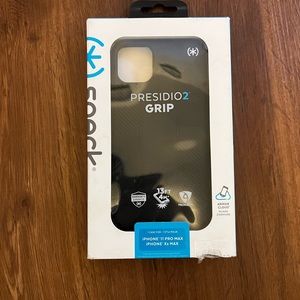 Speck Presidio 2 Grip Case for iPhone 11 Pro Max, iPhone XS Max.